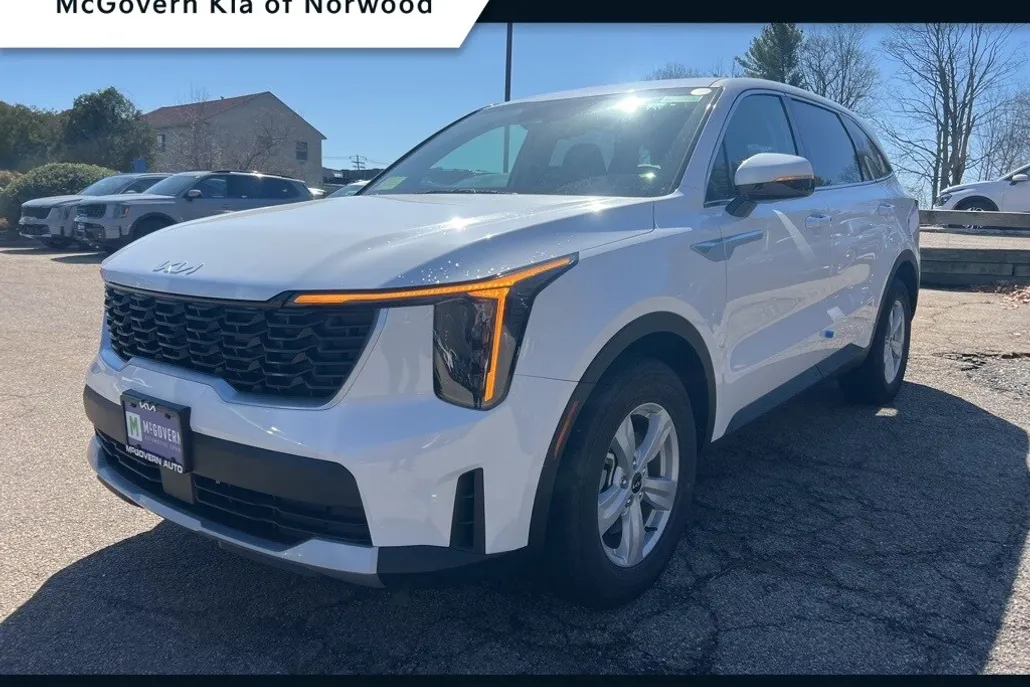 2025 Kia Sorento LX photo 1