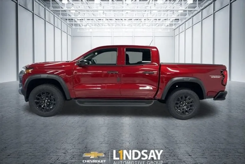 2026 Chevrolet Colorado Trail Boss photo 1