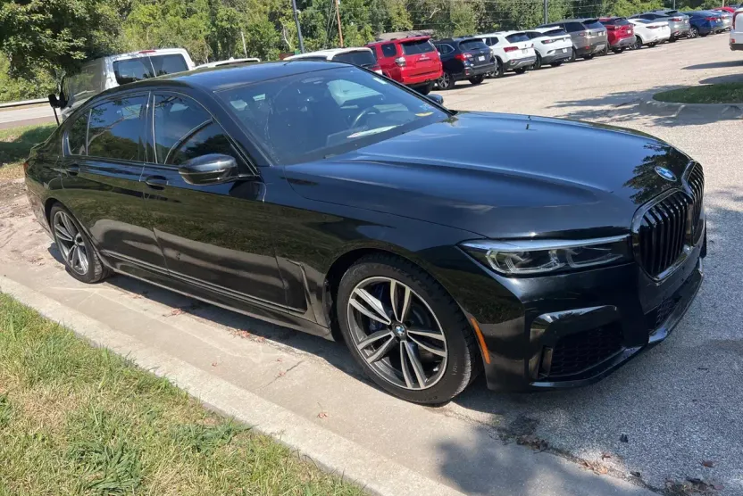 2021 Bmw 745e photo 1