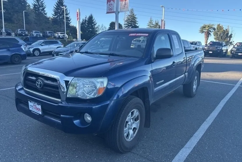 2008 Toyota Tacoma Base V6 photo 1