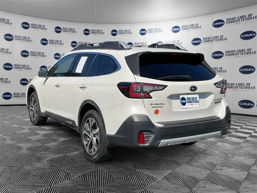 2020 Subaru Outback Touring XT photo 1