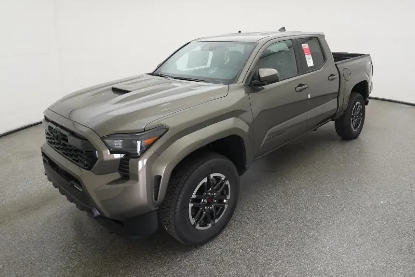 2025 Toyota Tacoma TRD Sport Double Cab photo 1
