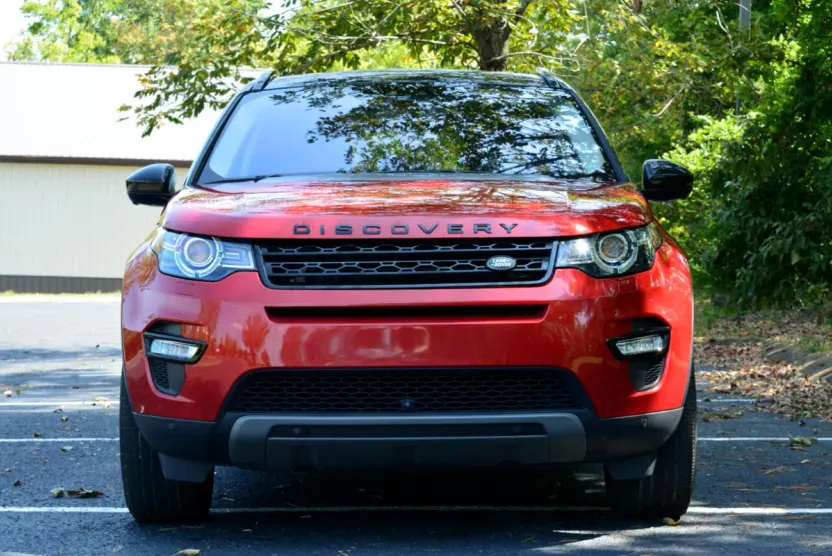 2018 Land Rover Discovery Sport HSE photo 1