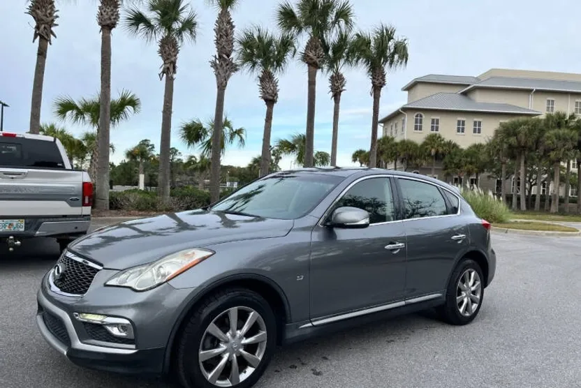 2017 Infiniti QX50 photo 1