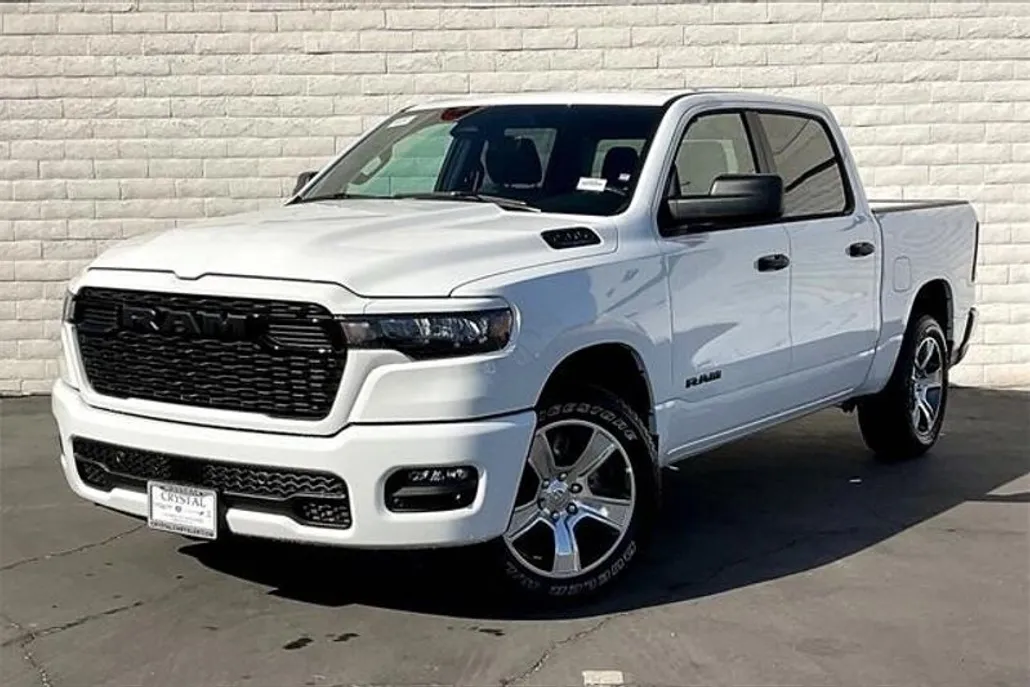 2025 Ram 1500 Tradesman photo 1