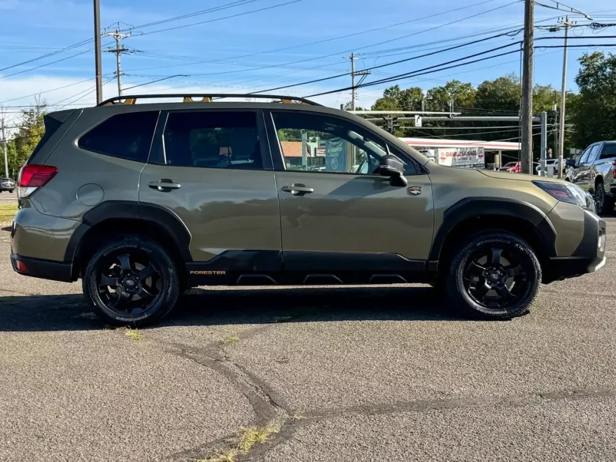 2022 Subaru Forester Wilderness photo 1