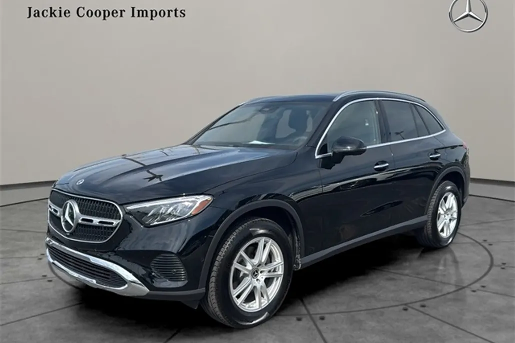 2025 Mercedes Benz GLC 300 4MATIC photo 1