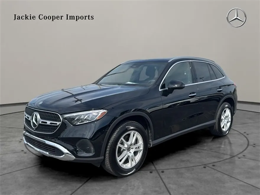 2025 Mercedes Benz GLC 300 4MATIC photo 1