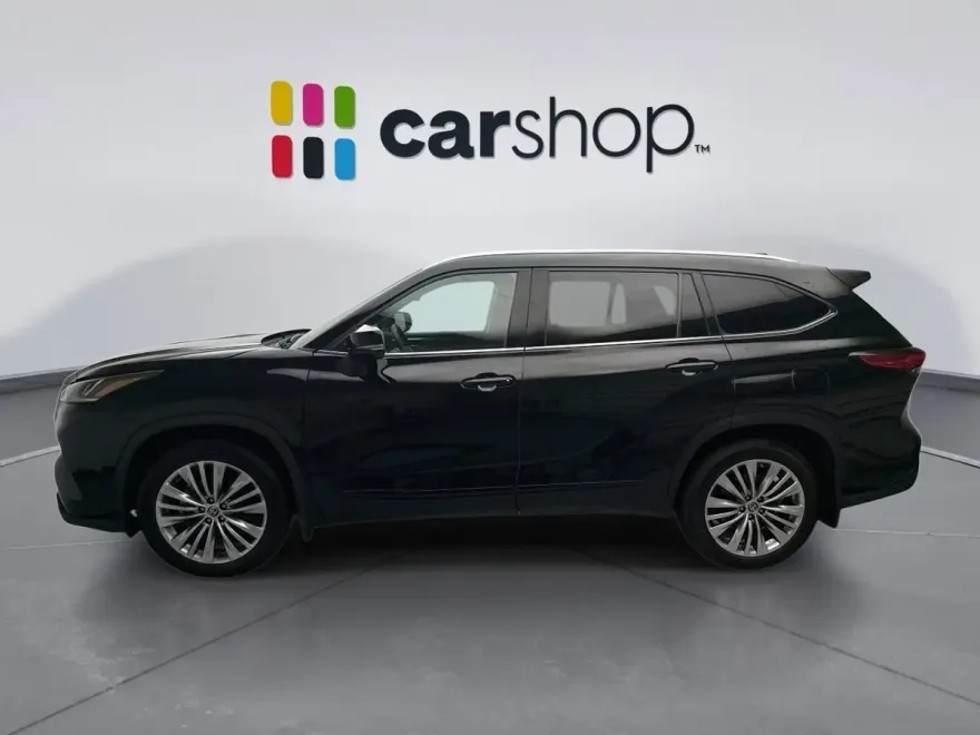 2022 Toyota Highlander Platinum photo 1