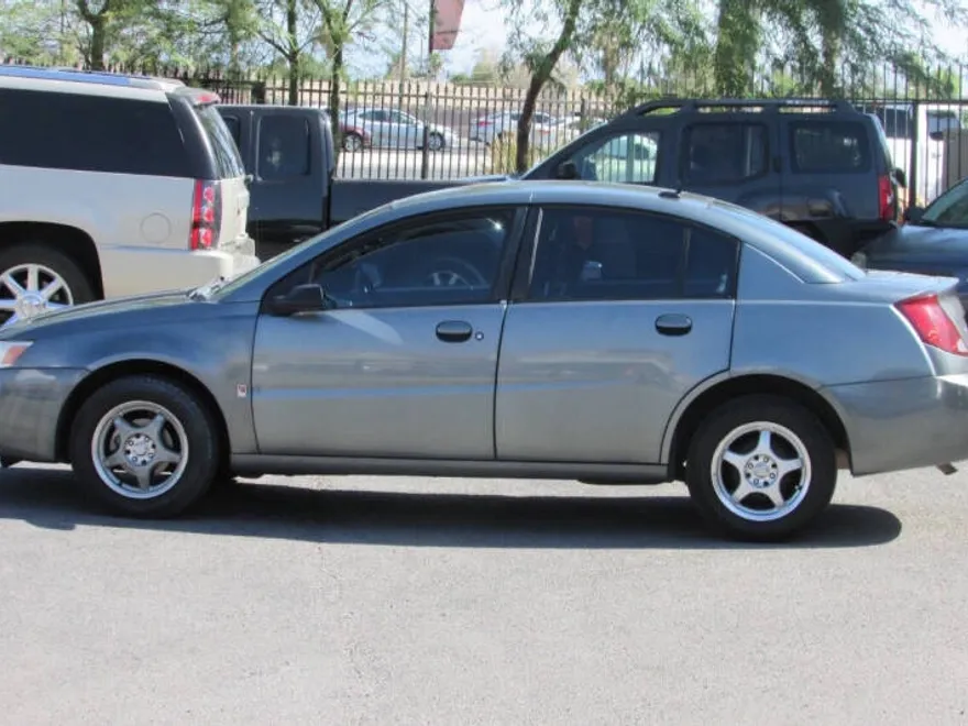 2007 Saturn Ion Sedan Level 2 photo 1