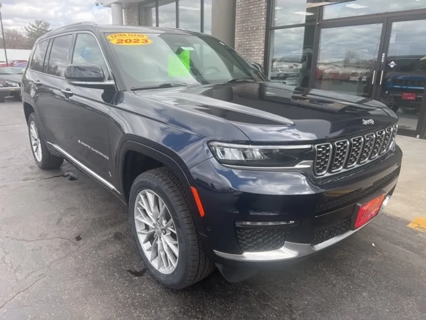 2023 Jeep Grand Cherokee L Summit photo 1