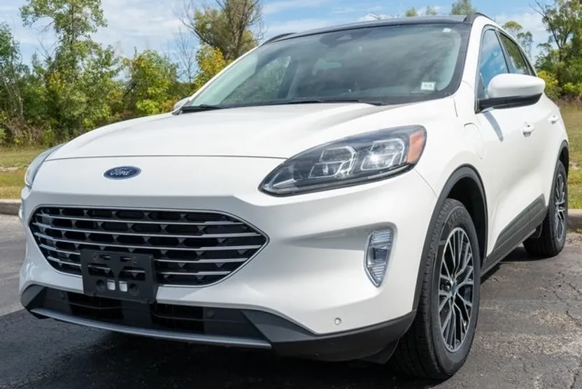 2022 Ford Escape Plug-In Hybrid Titanium photo 1