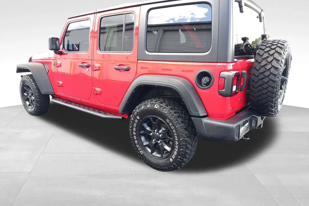 2020 Jeep Wrangler Unlimited Willys photo 1
