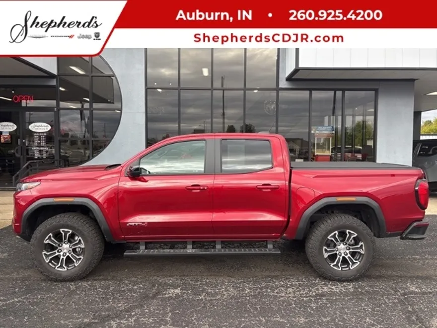 2024 Gmc Canyon AT4 photo 1