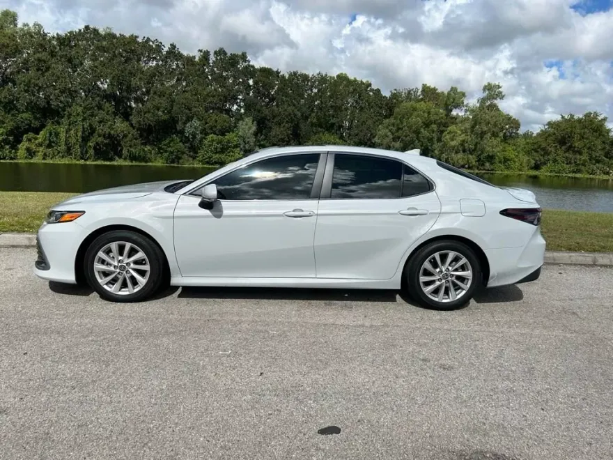 2024 Toyota Camry LE photo 1
