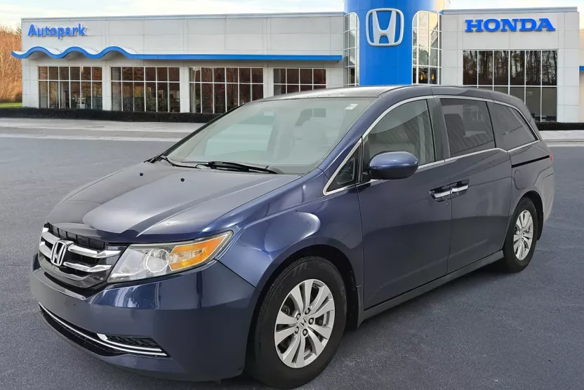 2015 Honda Odyssey EX photo 1