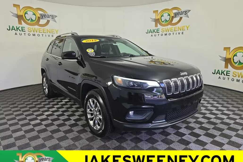 2019 Jeep Cherokee Latitude photo 1