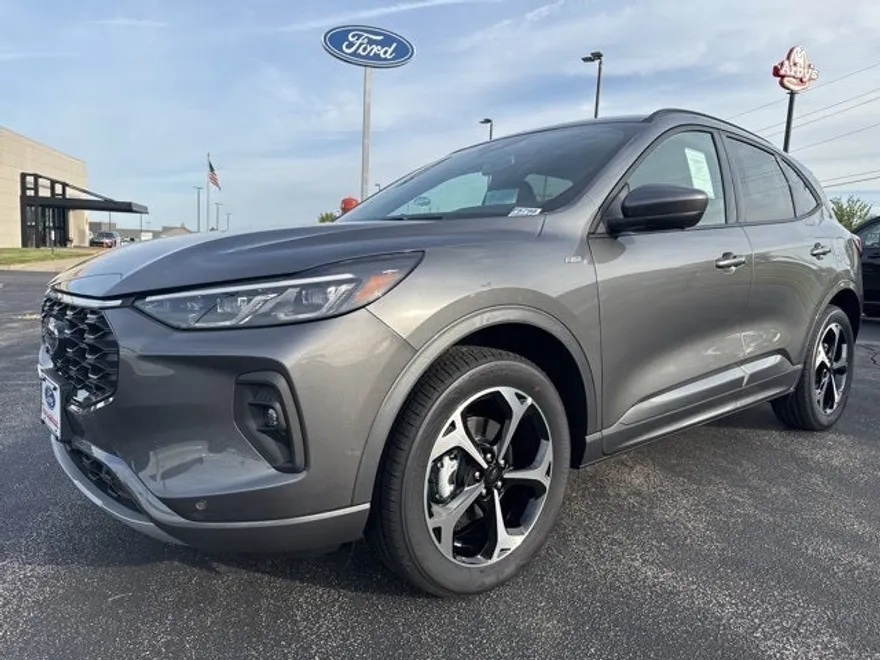 2025 Ford Escape Hybrid ST-Line Elite photo 1