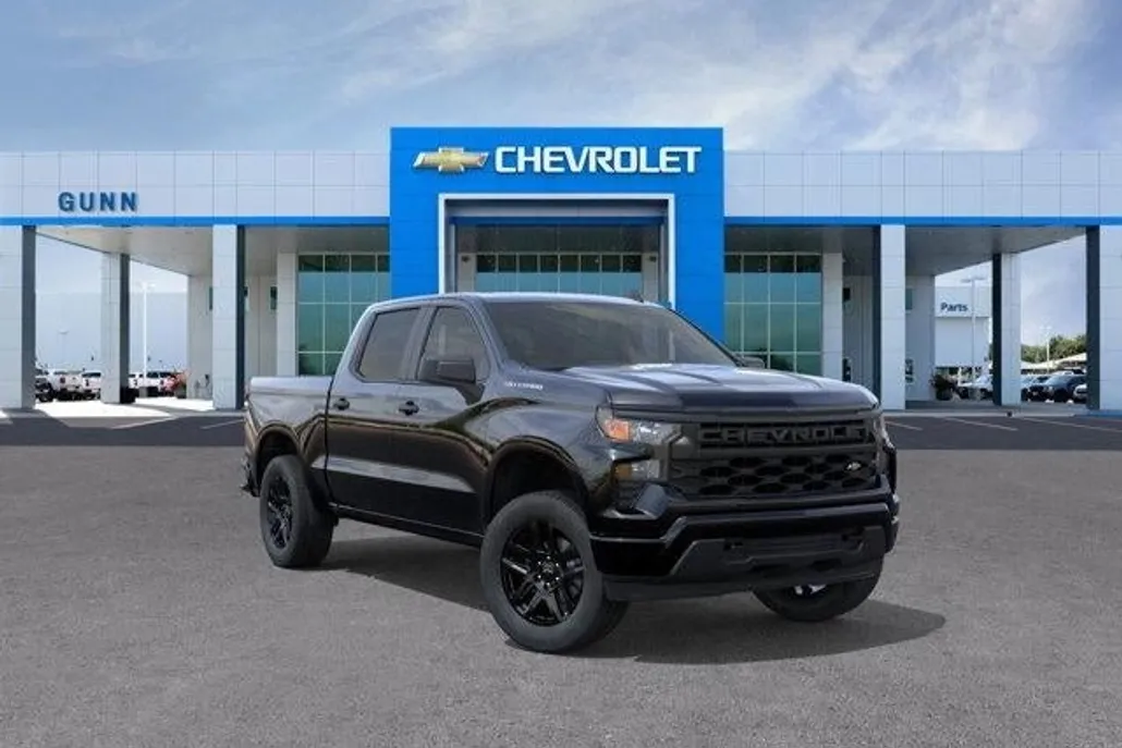 2026 Chevrolet Silverado 1500 Custom photo 1