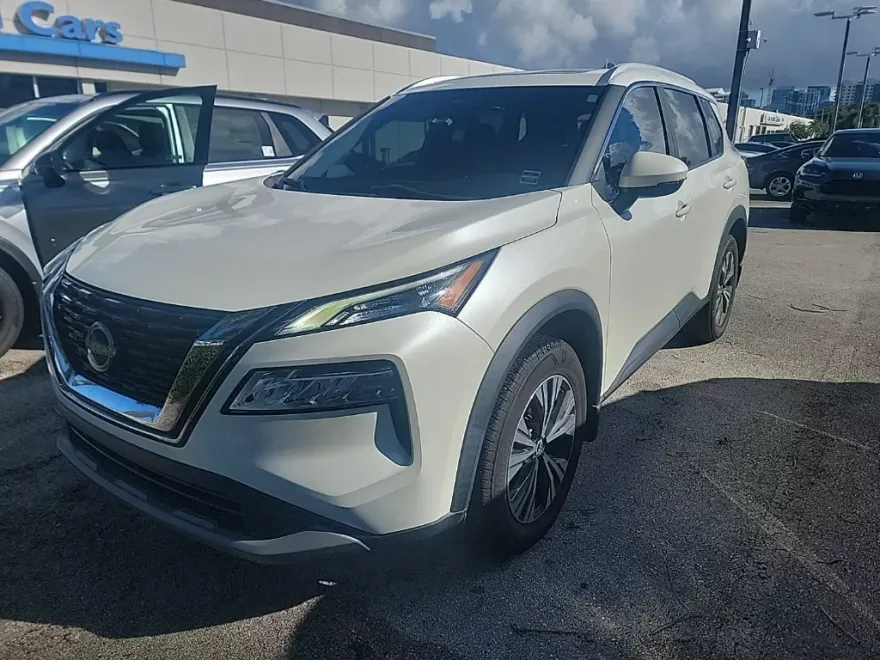 2023 Nissan Rogue SV photo 1