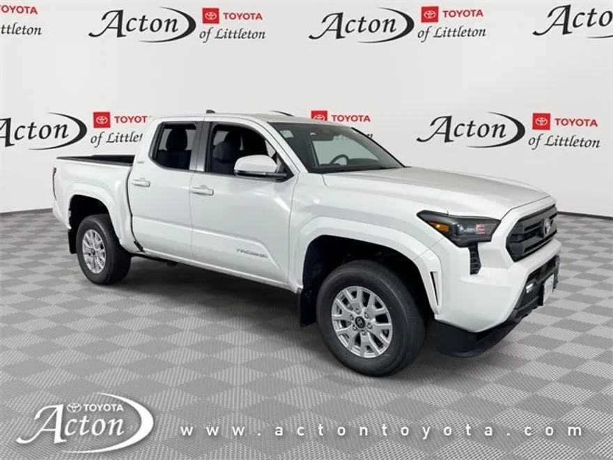 2025 Toyota Tacoma SR5 photo 1