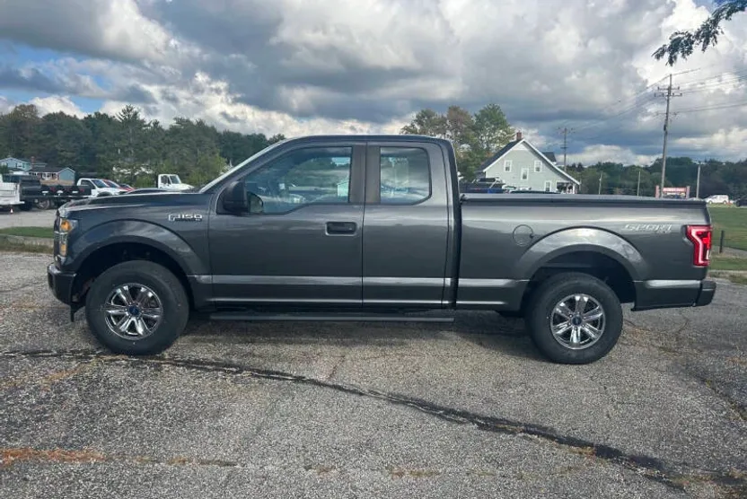 2017 Ford F-150 XL photo 1