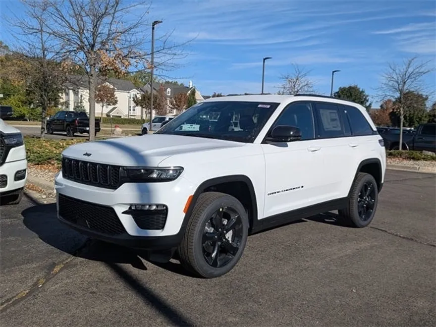 2025 Jeep Grand Cherokee Limited photo 1