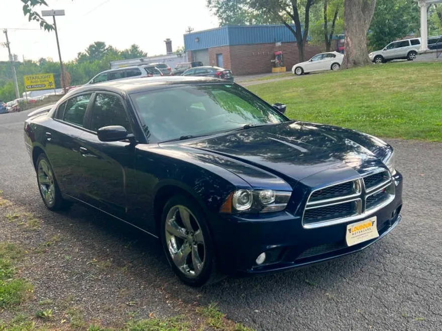 2014 Dodge Charger SXT photo 1