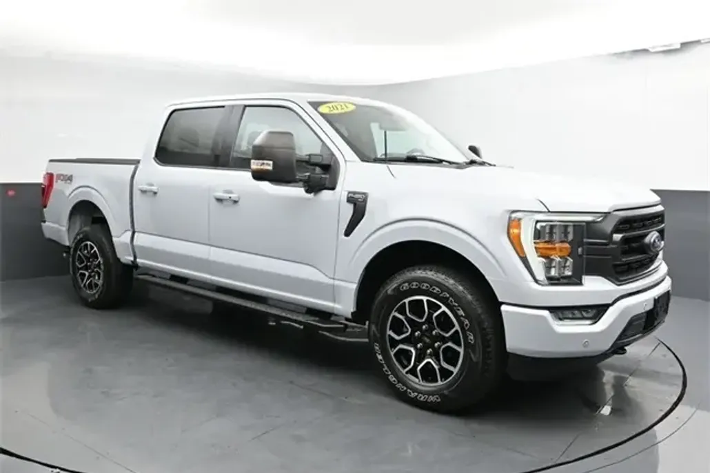 2021 Ford F-150 XLT FX4 photo 1