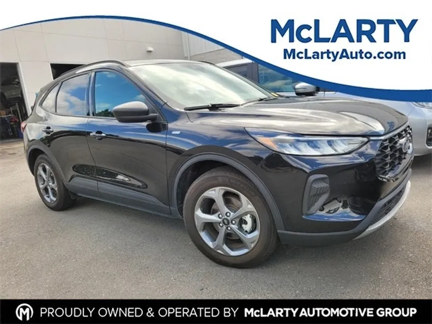 2025 Ford Escape ST-Line photo 1