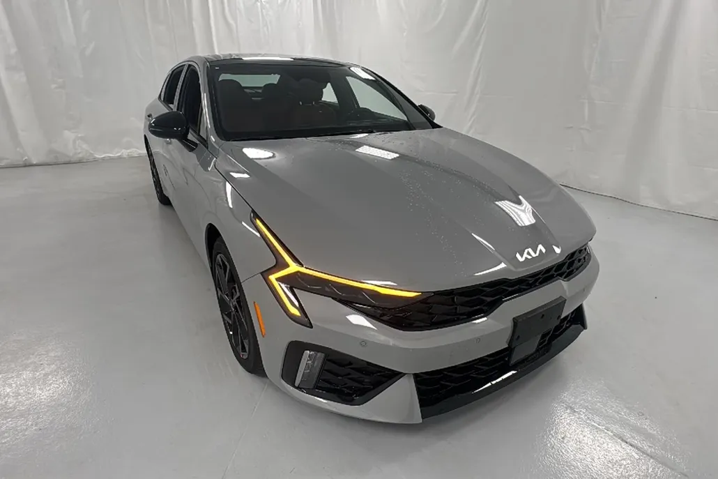 2026 Kia K5 GT-Line photo 1