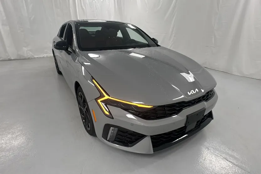 2026 Kia K5 GT-Line photo 1
