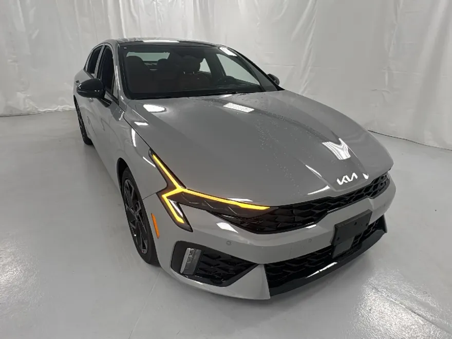 2026 Kia K5 GT-Line photo 1
