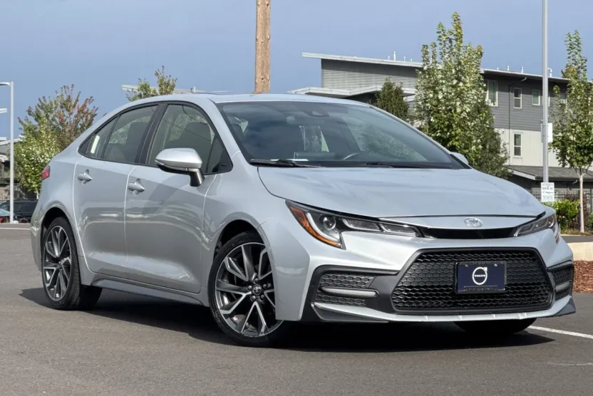 2020 Toyota Corolla SE photo 1