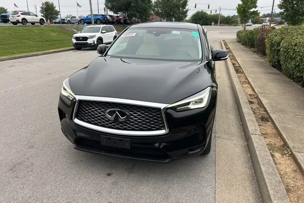 2019 Infiniti QX50 PURE photo 1