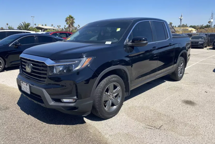 2023 Honda Ridgeline RTL photo 1