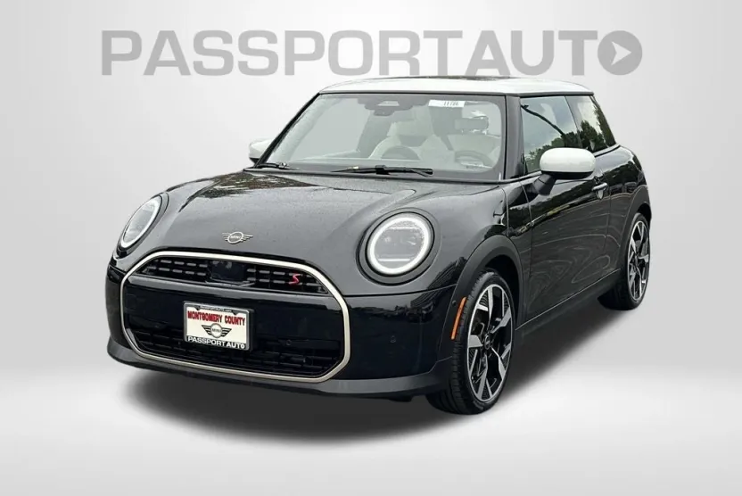 2025 Mini Cooper 2 Door Hardtop Signature photo 1