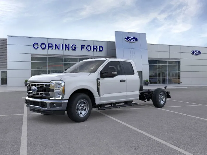2025 Ford F-350 XL photo 1