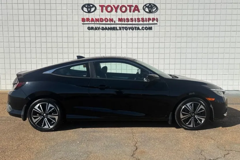 2016 Honda Civic EX-T photo 1