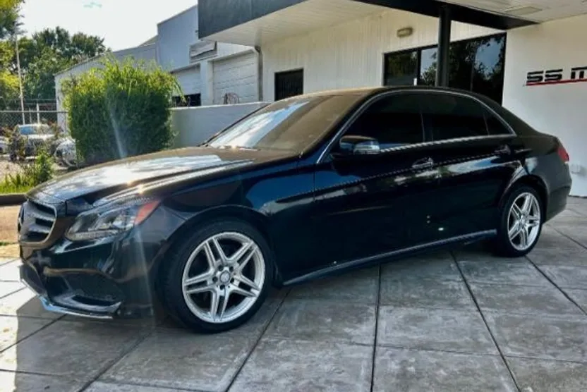 2014 Mercedes Benz E Sedan photo 1