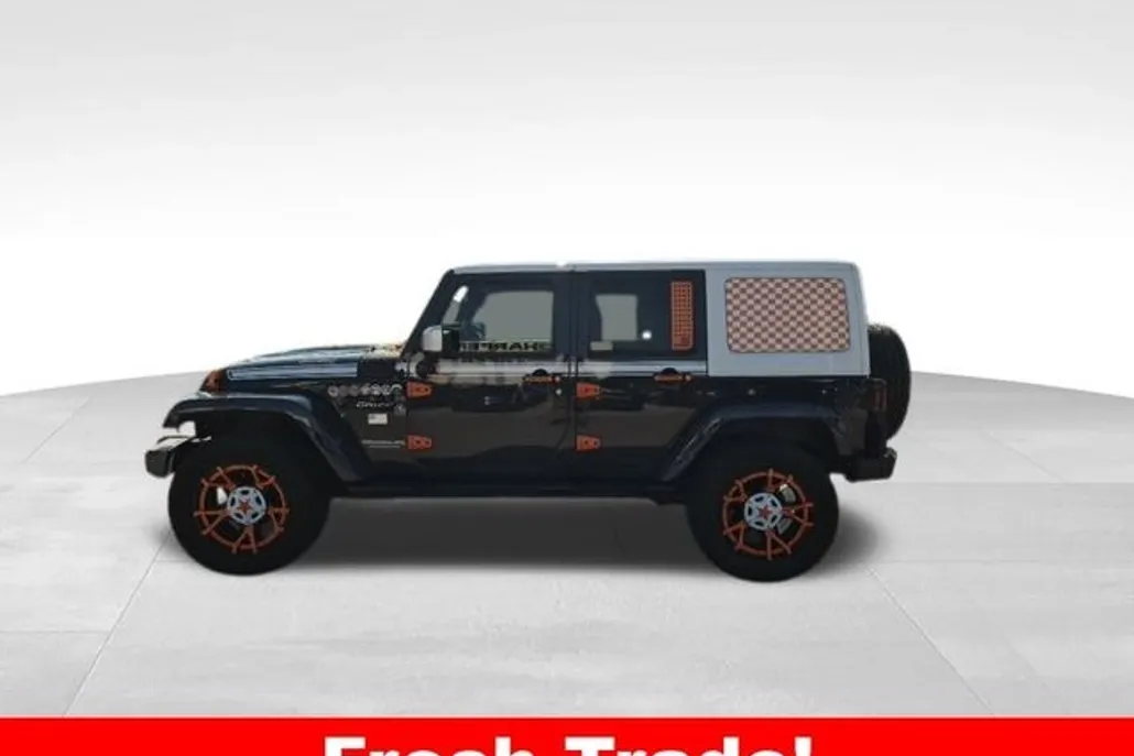 2017 Jeep Wrangler Unlimited Sahara photo 1