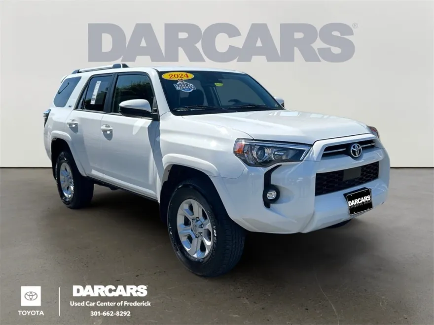 2024 Toyota 4Runner SR5 photo 1