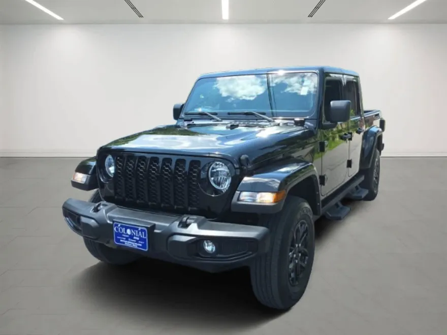 2022 Jeep Gladiator Altitude photo 1