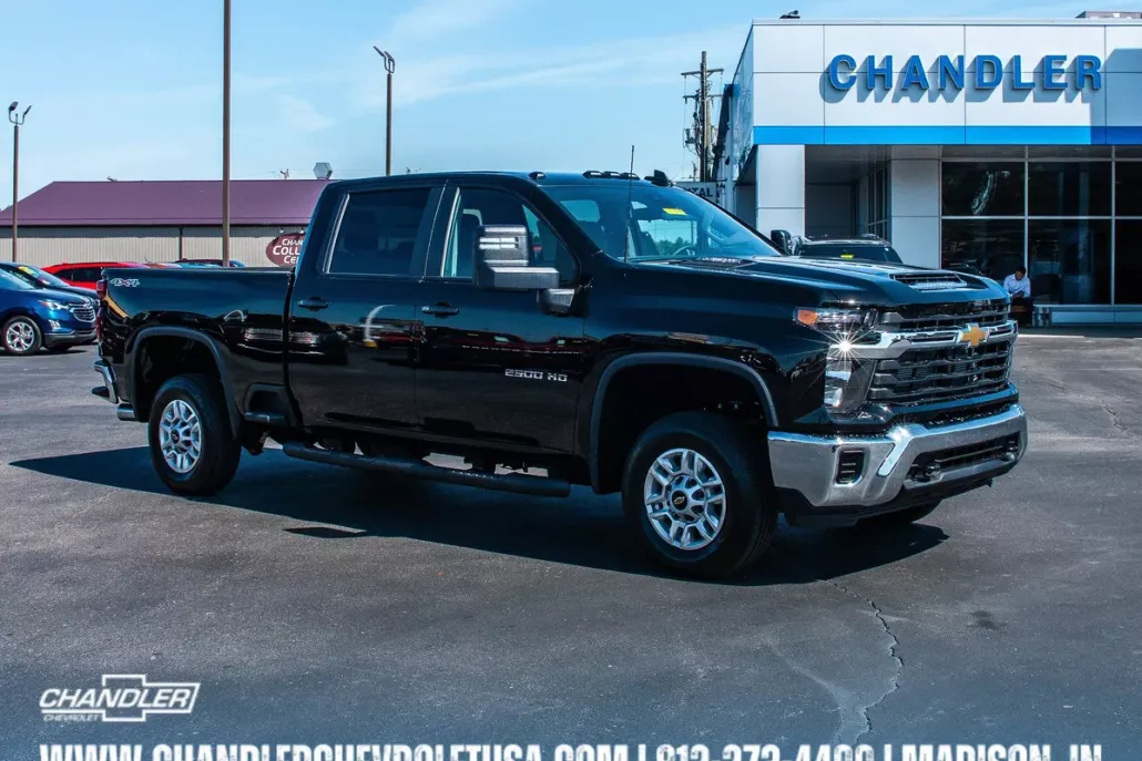 2025 Chevrolet Silverado 2500HD LT photo 1