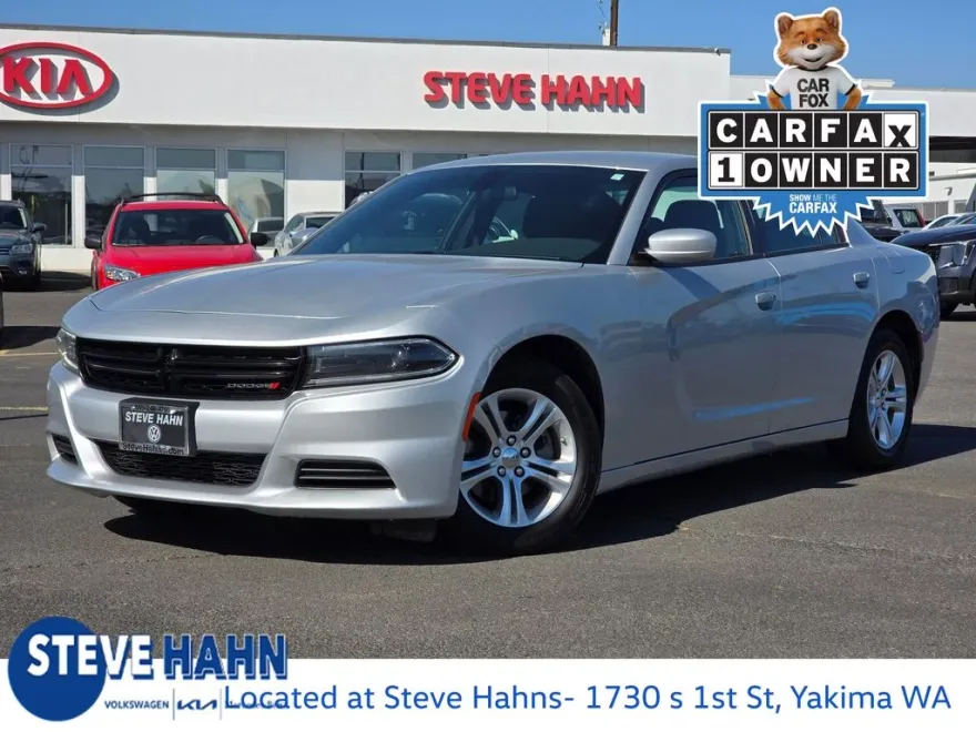 2022 Dodge Charger SXT photo 1