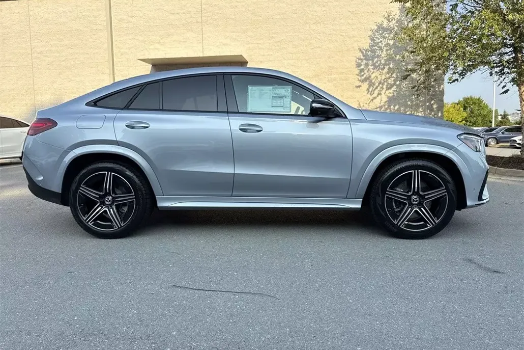 2026 Mercedes Benz GLE 450 4MATIC photo 1