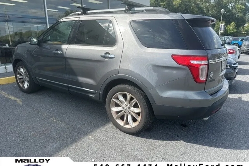 2014 Ford Explorer XLT photo 1