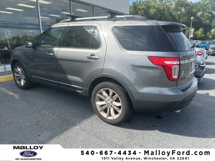 2014 Ford Explorer XLT photo 1