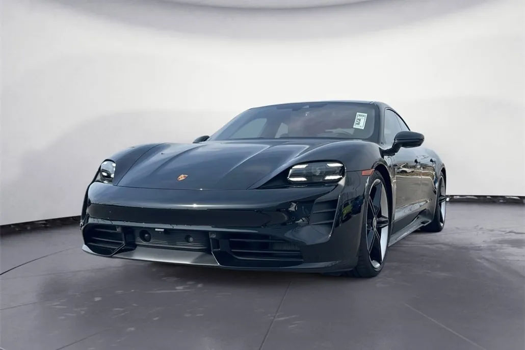 2024 Porsche Taycan Turbo photo 1