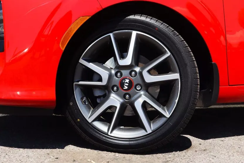 2020 Kia Soul GT-Line Turbo photo 1